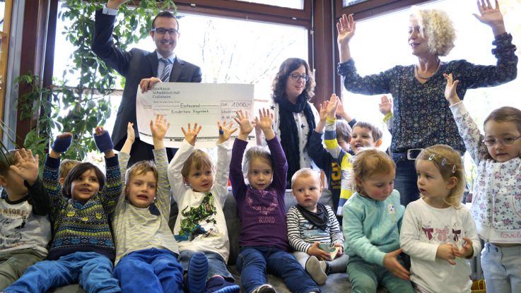 Newsbild - DRÖLLE unterstützt Kinder mit 2.500 Euro